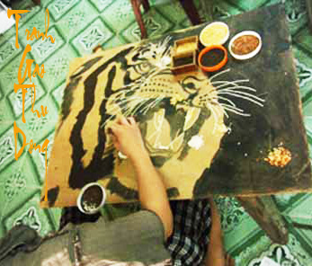 Artist ‘paints’ with rice